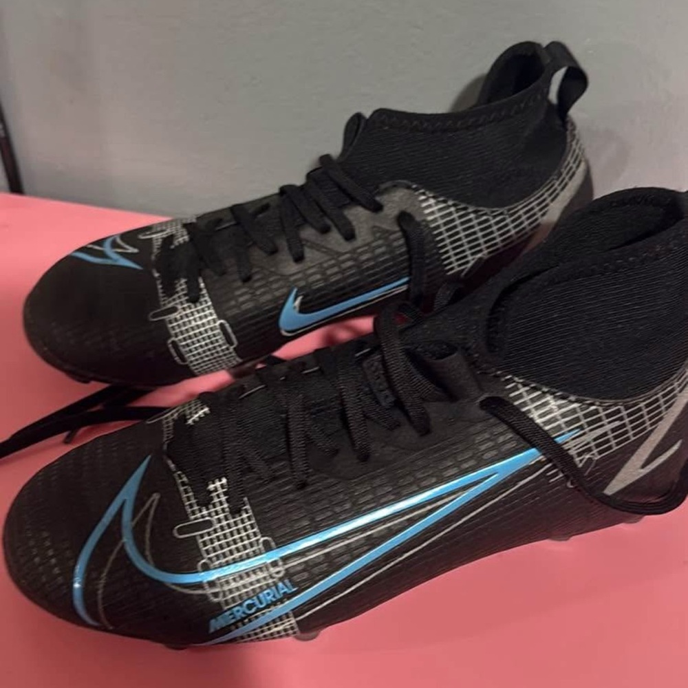 Nike Kids Black and Blue Sneakers